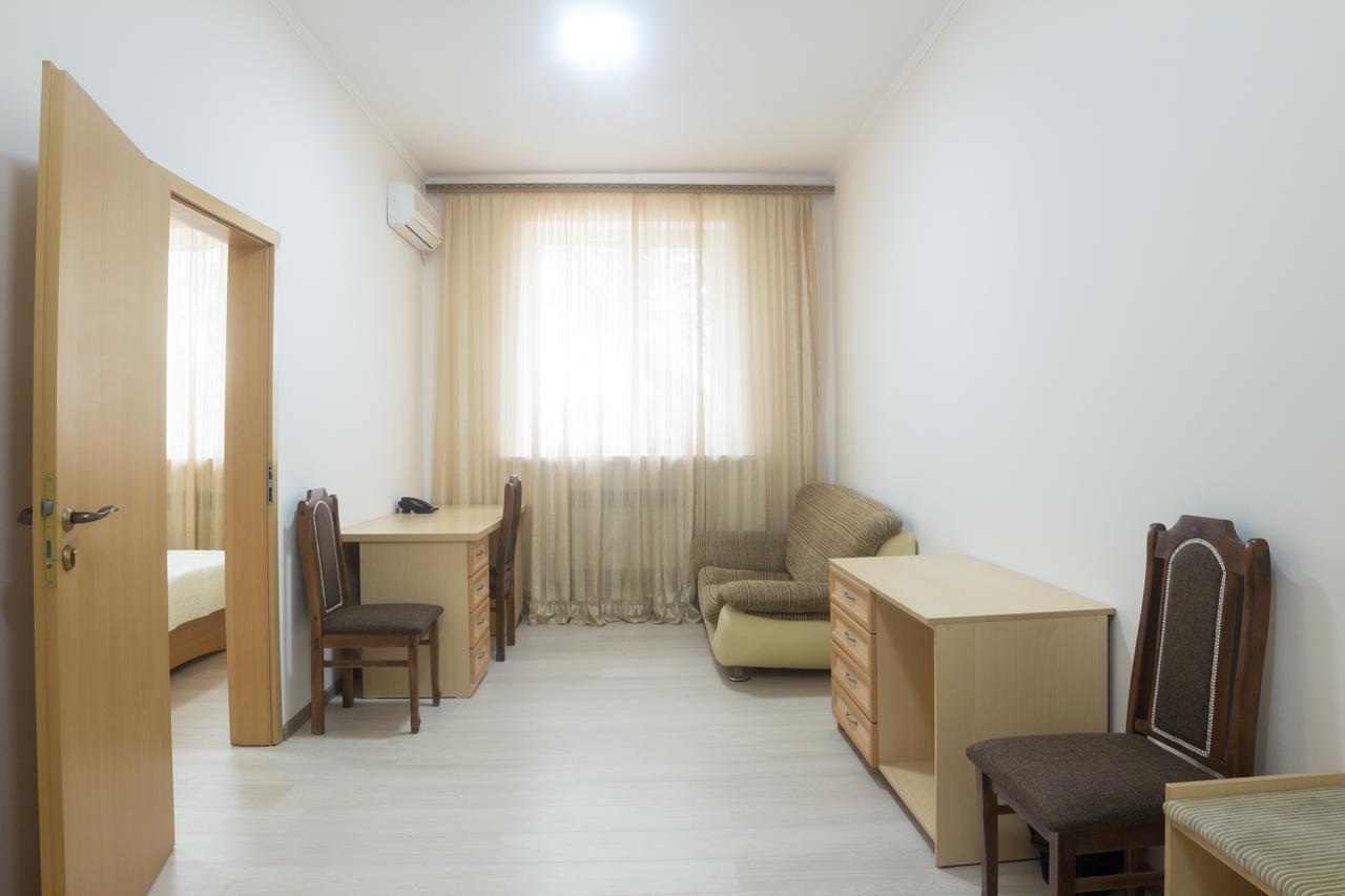 Hotel Alma Ata Zhosaly Zewnętrze zdjęcie